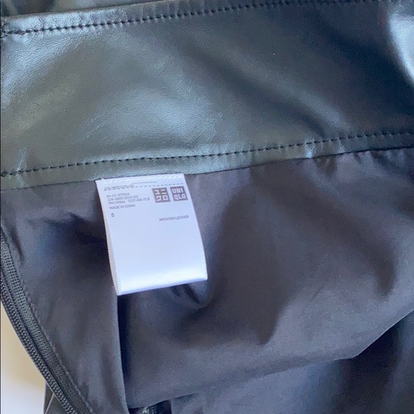 UNIQLO leather skirt - Picture 3 of 3